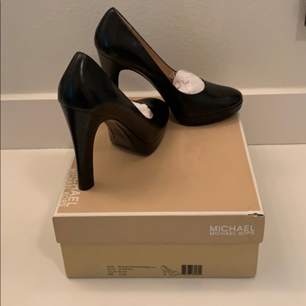 Michael Kors Platform Pumps Black